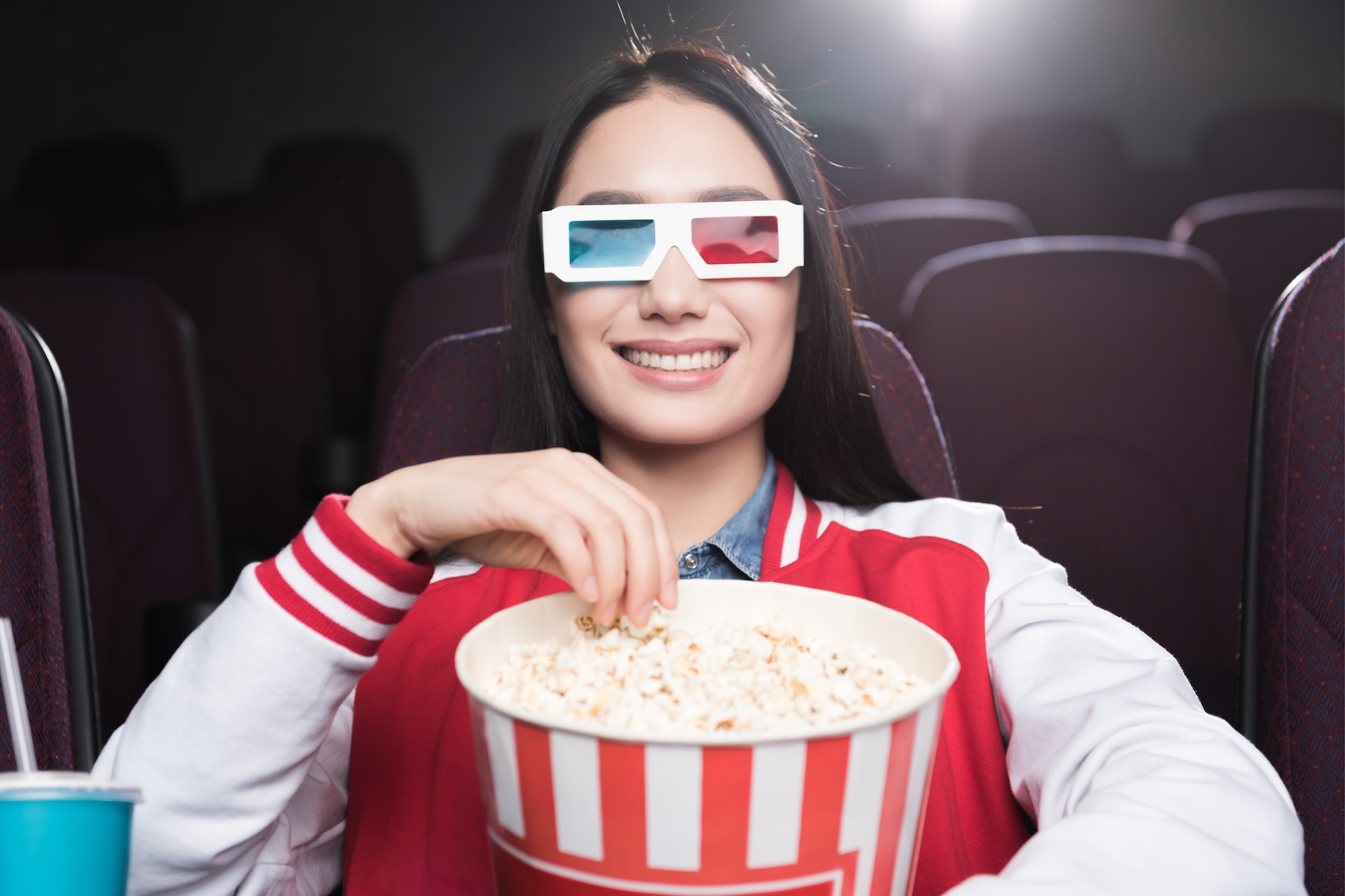 Best-Seats-for-Watching-Movies-Free-Movie-Ticket-with-AEON-Credit-Card.jpg